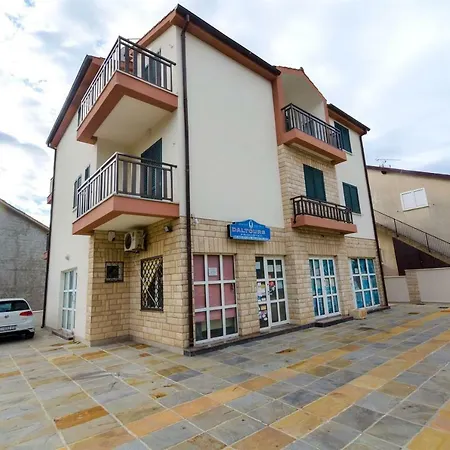 Karmen Apartamento *